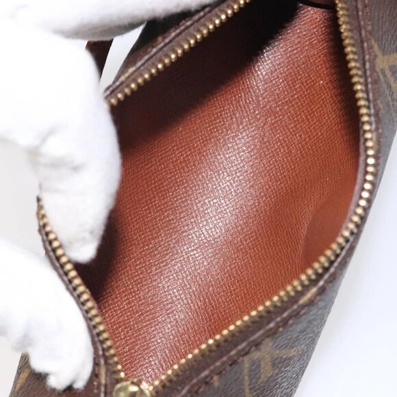LOUIS VUITTON Monogram Papillon Pouch LV Auth - Picture 14 of 16